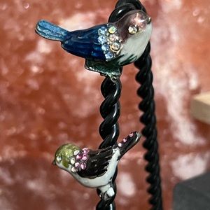 Bird magnets Small decorative bird magnets for the bird lover! Porcelain